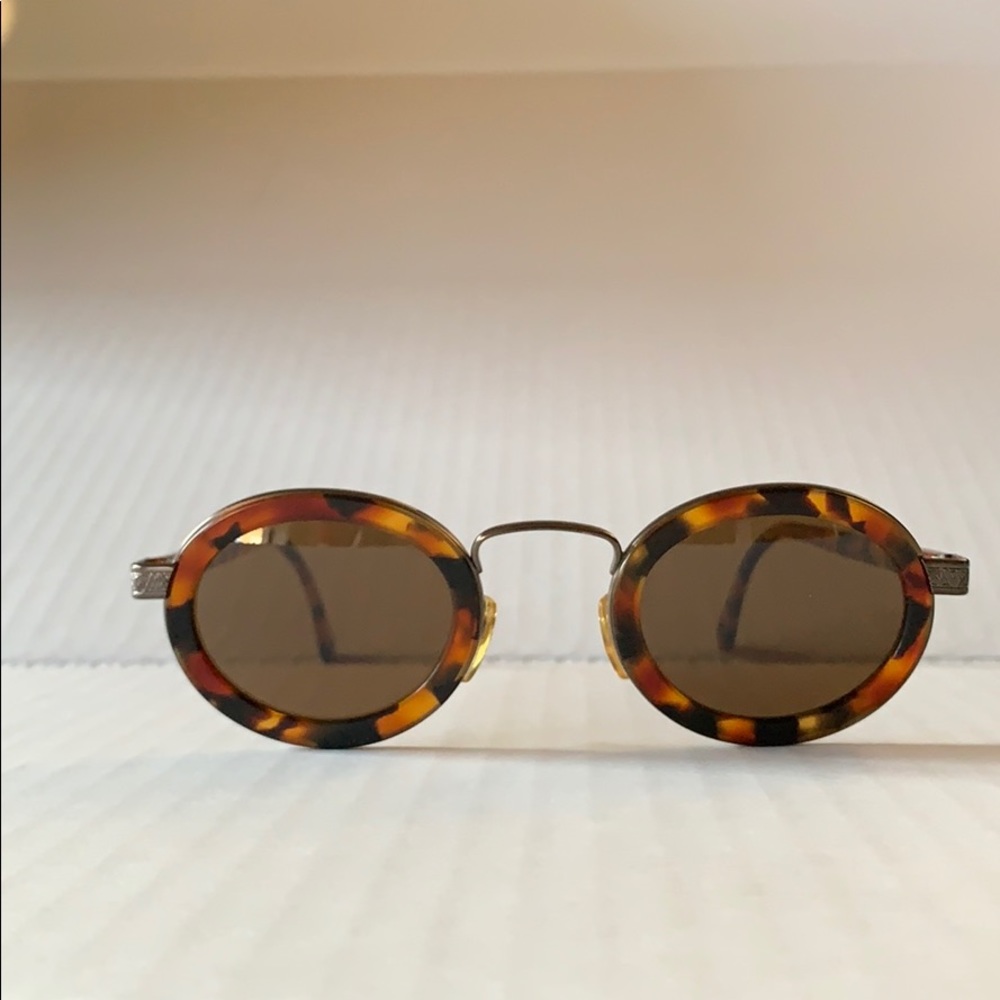Giorgio Armani VTG Tortoise Sunglasses 631 892 135